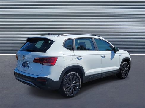 Used 2023 Volkswagen Taos S image 3