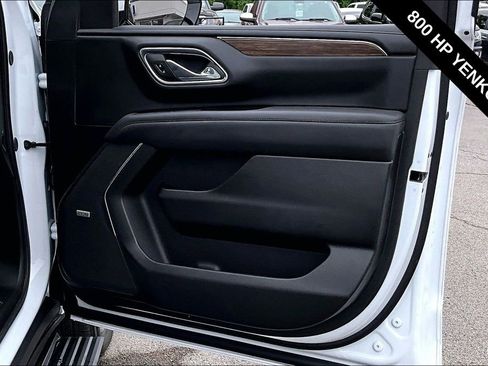 Used 2023 Chevrolet Suburban High Country AWD/4WD image 29