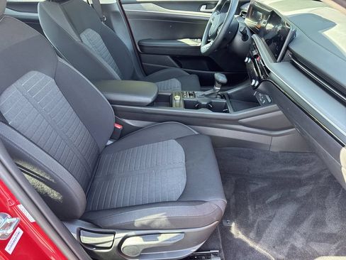 Used 2025 Kia K5 LXS FWD image 13