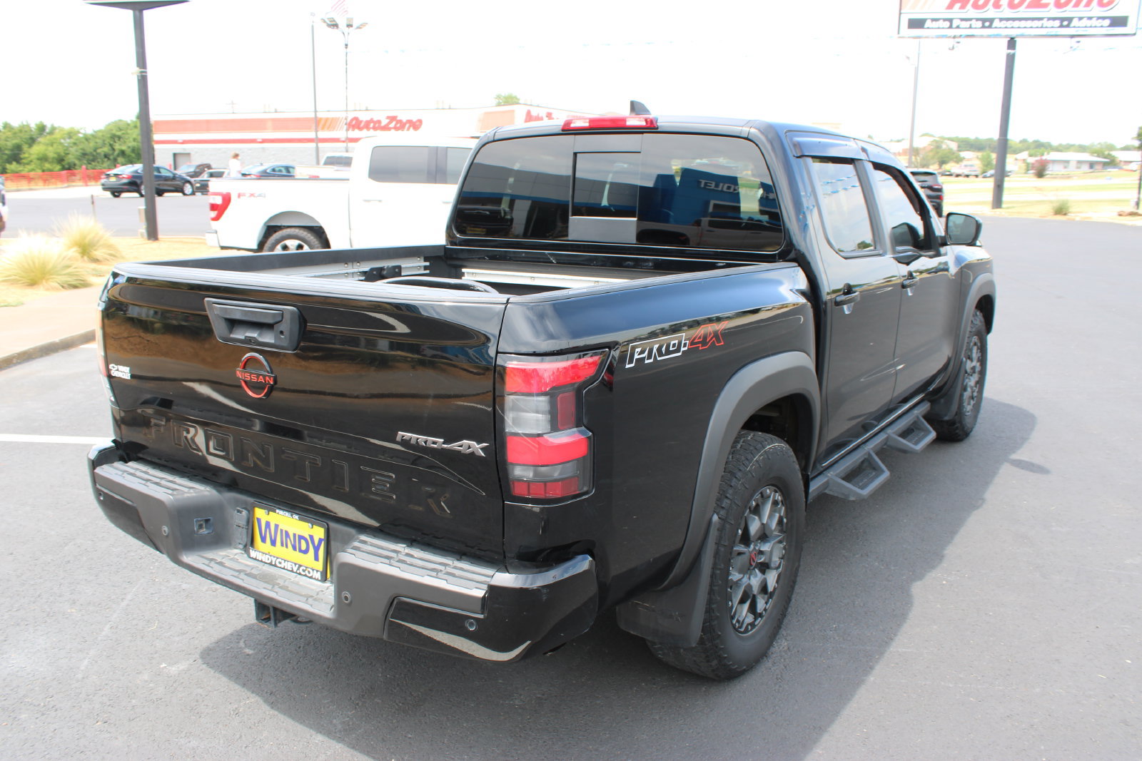 Used 2023 Nissan Frontier PRO-4X w/ Pro-4X Premium Package AWD/4WD image 8
