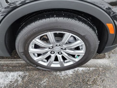 Used 2023 Cadillac XT4 Premium Luxury w/ Cold Weather Package image 15