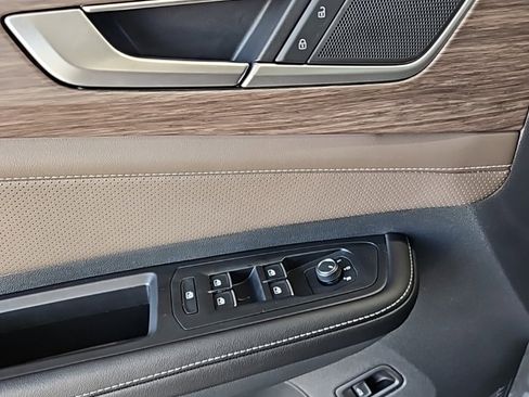 New 2026 Volkswagen Atlas SEL image 30