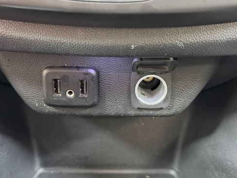 Used 2020 Chevrolet Traverse LT FWD image 50