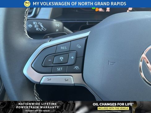 New 2026 Volkswagen Atlas Cross Sport SE image 13