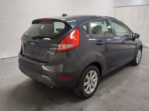 Used 2012 Ford Fiesta SE image 3