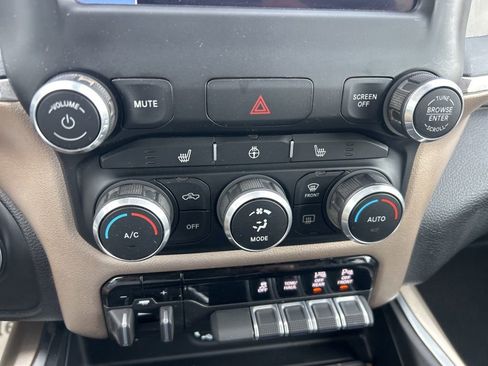 Used 2022 RAM 2500 Laramie w/ Chrome Appearance Group image 23