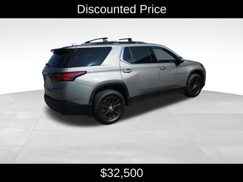 Used 2023 Chevrolet Traverse LT w/ LPO, Floor Liner Package AWD/4WD image 3