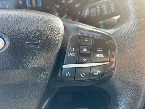 Used 2020 Ford Escape SE image 17