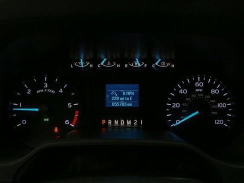 Used 2022 Ford E-350 and Econoline 350 Super Duty w/ Power Windows & Locks Group image 22