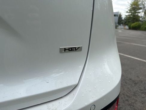Used 2025 Kia Niro EX Touring FWD image 22