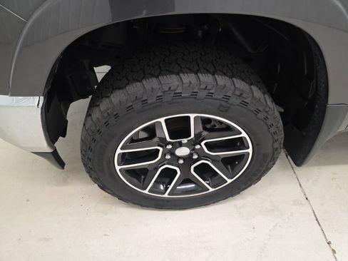 Used 2021 RAM 1500 Laramie image 2