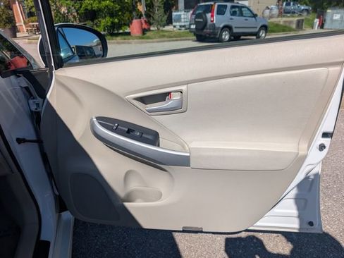 Used 2010 Toyota Prius FWD image 22