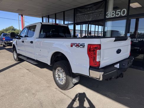 Used 2017 Ford F350 XLT w/ FX4 4x4 Off Road Package image 3