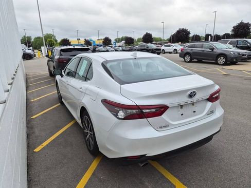 Used 2024 Toyota Camry XLE w/ Navigation Package FWD image 7