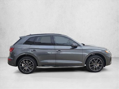 Certified 2022 Audi SQ5 Prestige AWD/4WD image 4