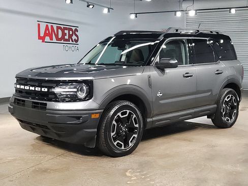 Used 2024 Ford Bronco Sport Outer Banks w/ Tech Package AWD/4WD image 3