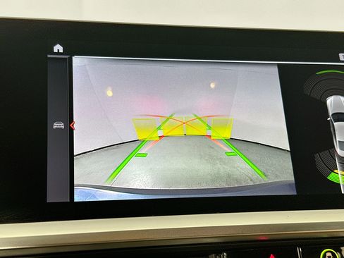 Used 2022 BMW 430i Coupe w/ M Sport Package image 14