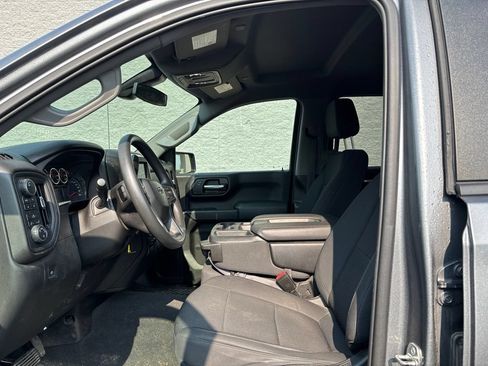 Used 2021 Chevrolet Silverado 1500 Custom Trail Boss w/ Safety Confidence Package AWD/4WD image 10