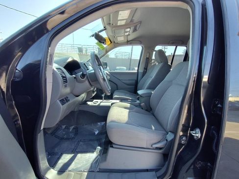 Used 2020 Nissan Frontier SV RWD image 15