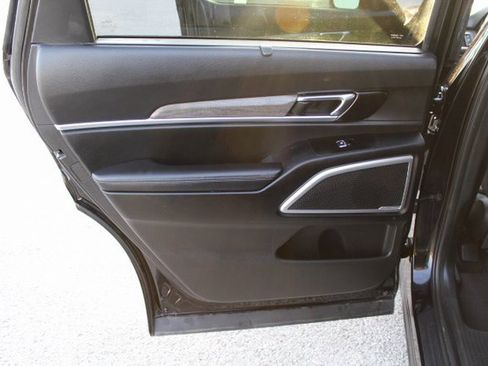 Used 2021 Kia Telluride EX w/ EX Premium Package image 15