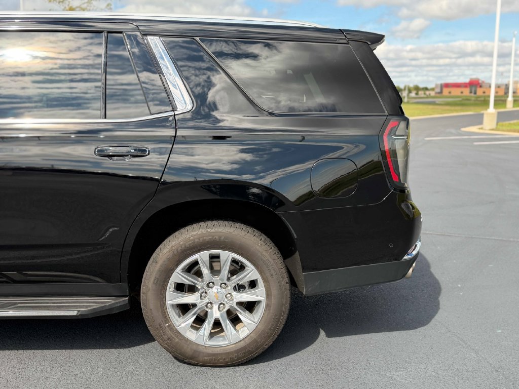 Used 2025 Chevrolet Tahoe Premier AWD/4WD image 13
