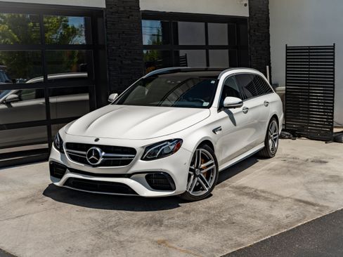 Used 2018 Mercedes-Benz E 63 AMG S image 4