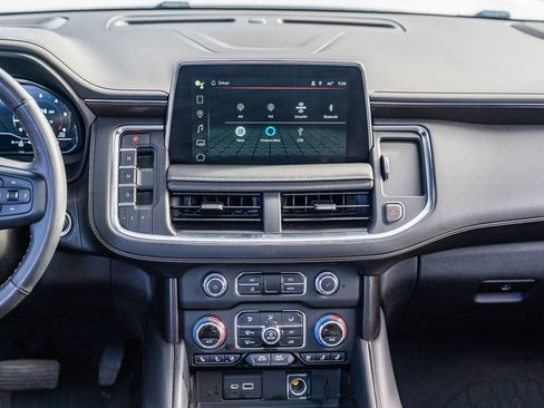 Used 2022 GMC Yukon XL AT4 image 30