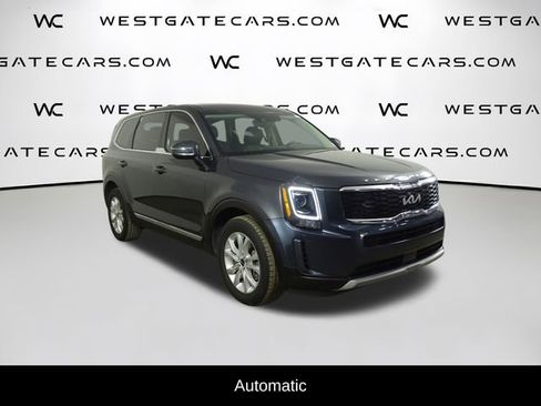 Used 2022 Kia Telluride LX image 2