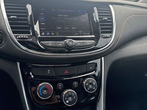 Used 2020 Chevrolet Trax Premier FWD image 20