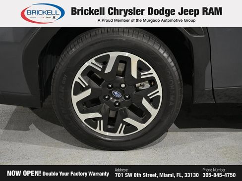 Used 2025 Subaru Forester Premium AWD/4WD image 39