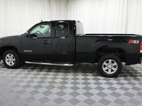Used 2011 GMC Sierra 1500 SLE w/ Power Tech Package AWD/4WD image 28