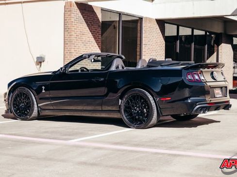 Used 2013 Ford Mustang Shelby GT500 image 10