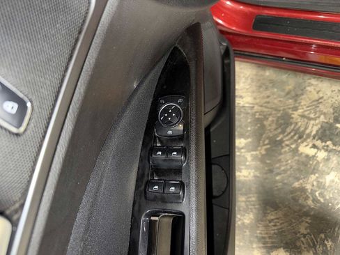 Used 2016 Ford Fusion SE image 22