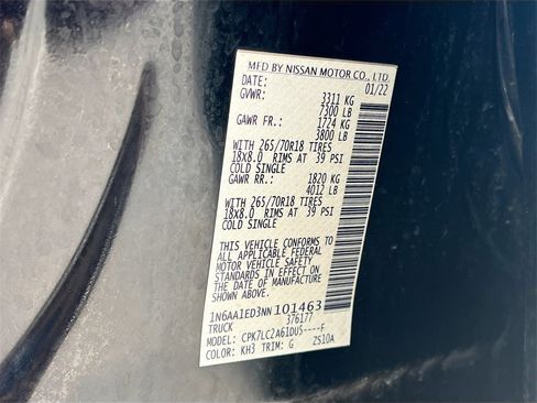 Used 2022 Nissan Titan SV w/ SV Convenience Package image 32