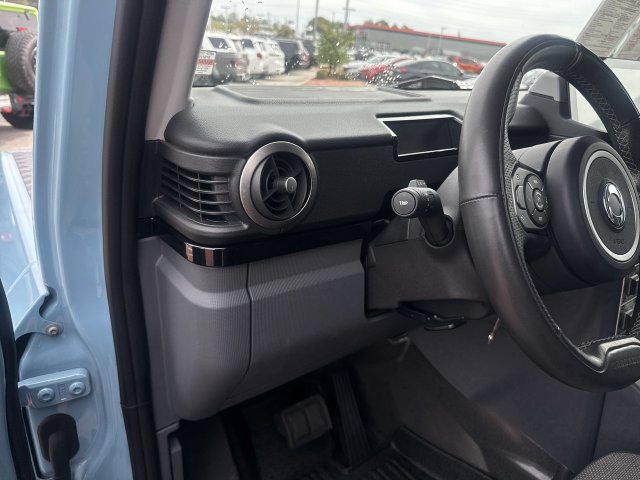 Used 2024 INEOS Grenadier Station Wagon AWD/4WD image 12