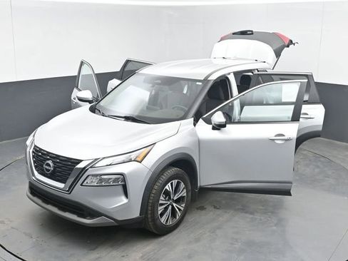 Used 2022 Nissan Rogue SV FWD image 49