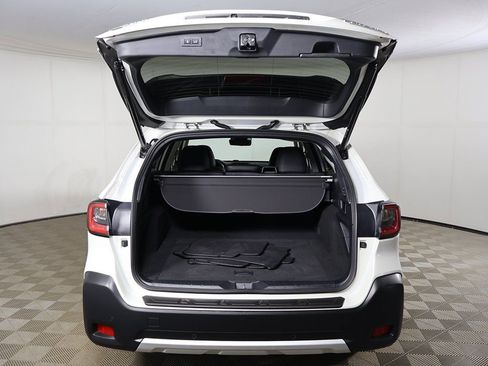 Used 2024 Subaru Outback Touring XT AWD/4WD image 17