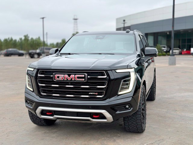 Used 2025 GMC Yukon AT4 Ultimate AWD/4WD image 2