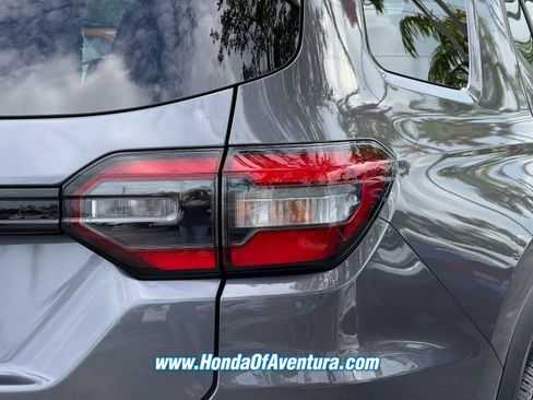Certified 2025 Honda Pilot EX-L image 6