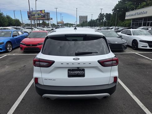 Used 2025 Ford Escape Active FWD image 3