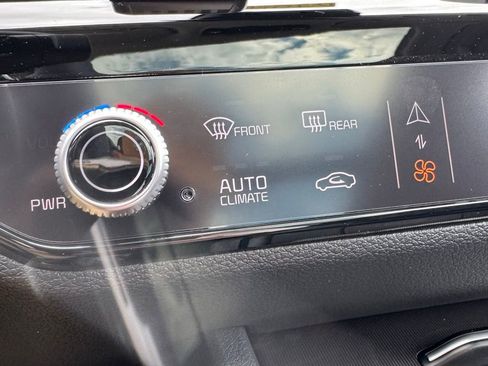 New 2026 Kia Sportage EX w/ EX Panoramic Sunroof Package image 25