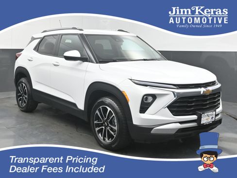 Used 2025 Chevrolet TrailBlazer LT AWD/4WD image 1