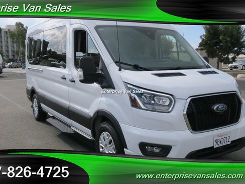 Used 2023 Ford Transit 350 XLT image 3