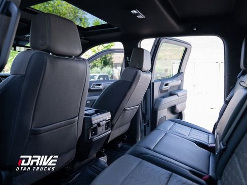 Used 2024 Chevrolet Silverado 1500 ZR2 w/ Technology Package image 29