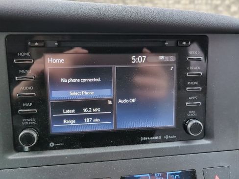 Used 2019 Toyota Sienna LE image 16