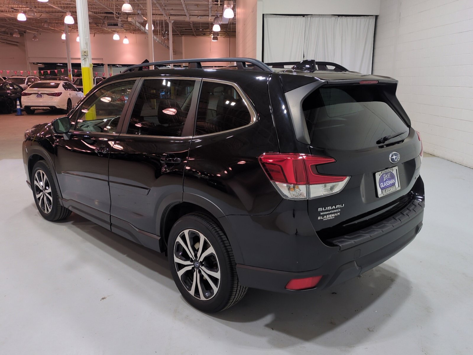 Used 2023 Subaru Forester Limited w/ Popular Package #2 AWD/4WD image 5
