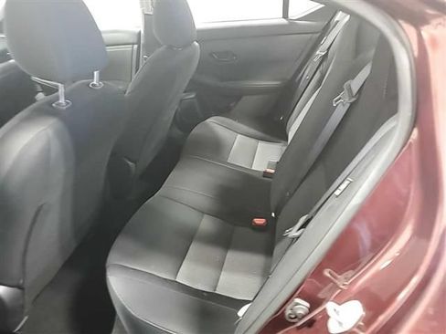 Used 2025 Nissan Sentra SV FWD image 6