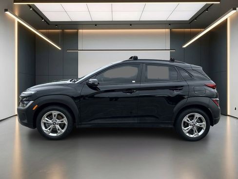 Certified 2022 Hyundai Kona SEL AWD/4WD image 2