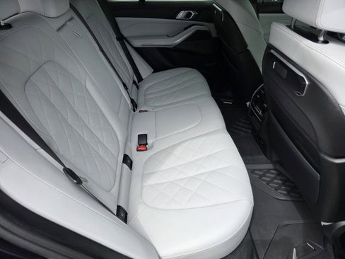 Used 2025 BMW X5 M60i w/ Climate Comfort Package AWD/4WD image 5
