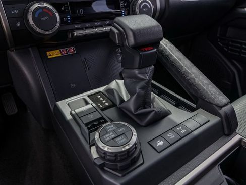 Used 2025 Toyota 4Runner TRD Off-Road Premium w/ Tow Technology Package AWD/4WD image 34